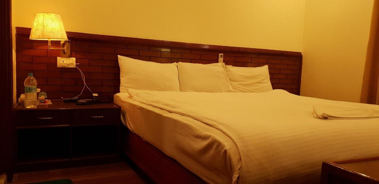 Hotel The White Lotus View Pvt Ltd Bhairāhawā المظهر الخارجي الصورة